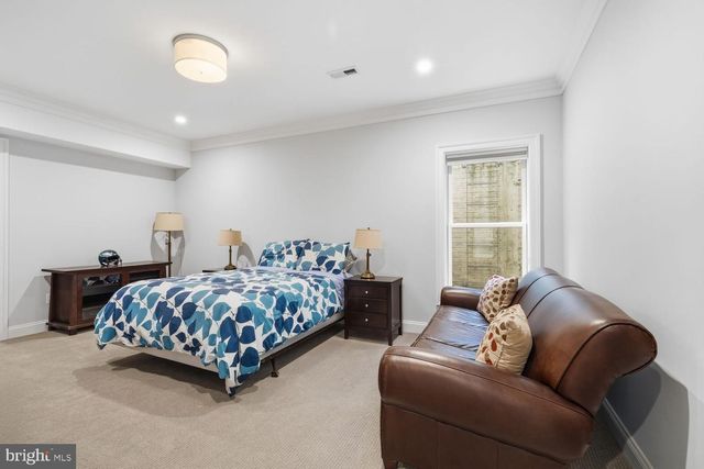 6909 ARBOR LN, Mclean, VA 22101