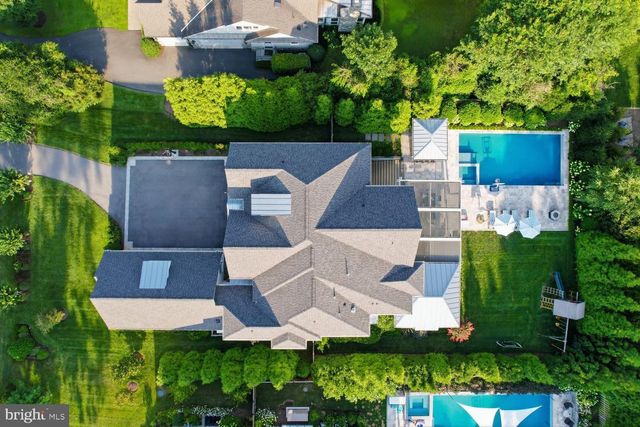 6909 ARBOR LN, Mclean, VA 22101