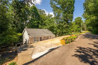 2724 Vaughandale Circle, Gainesville, GA 30506