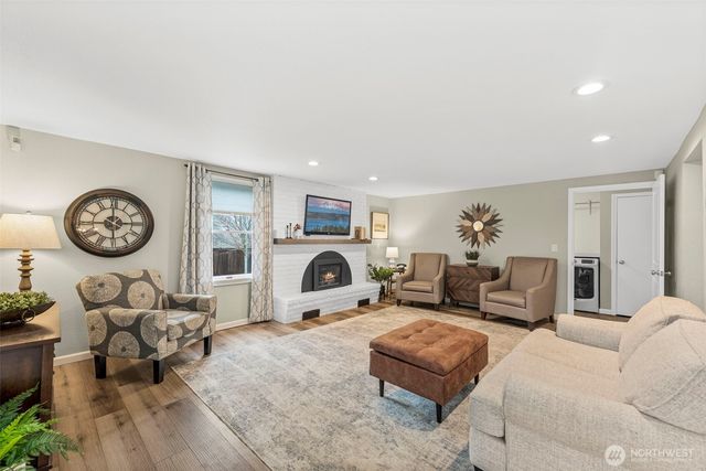 13716 106th Street E, Puyallup, WA 98374