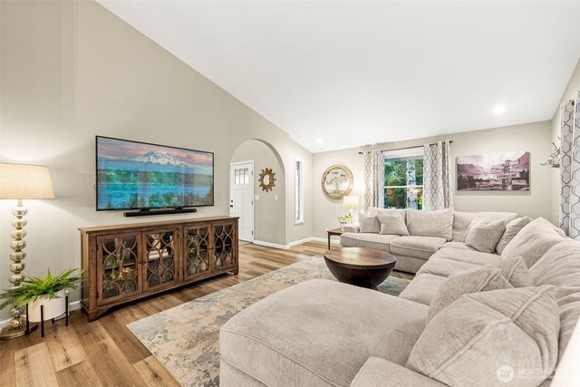 13716 106th Street E, Puyallup, WA 98374