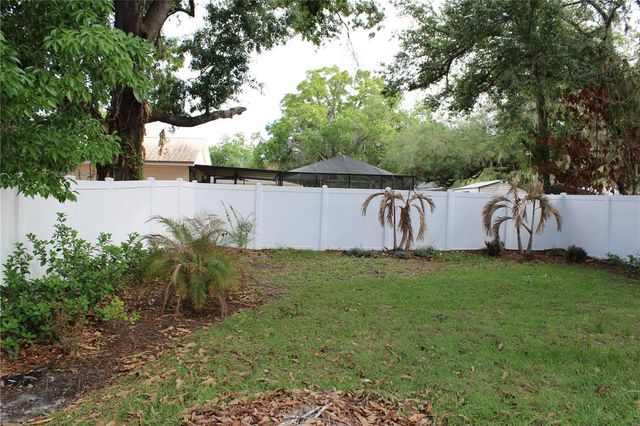 1106 E DR MARTIN LUTHER KING JR BOULEVARD, Plant City, FL 33563