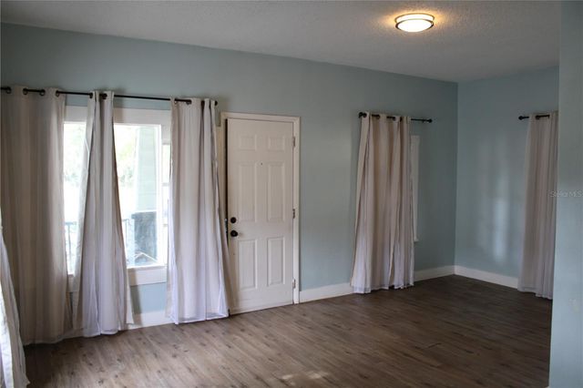 1106 E DR MARTIN LUTHER KING JR BOULEVARD, Plant City, FL 33563