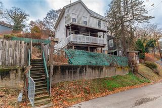 3305 Christy St, Sheraden, PA 15204