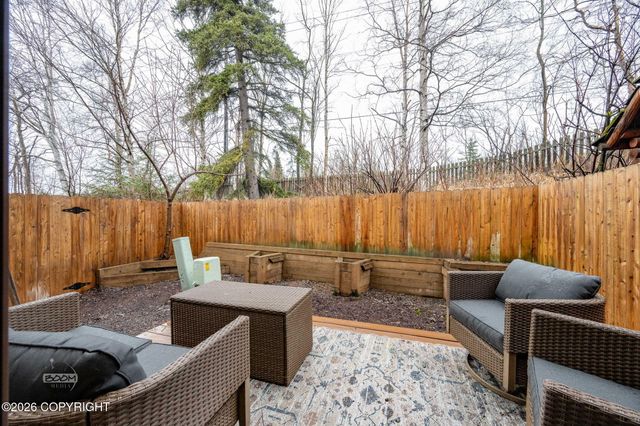 6654 Lakeway Drive, Anchorage, AK 99502