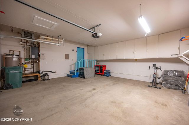 6654 Lakeway Drive, Anchorage, AK 99502