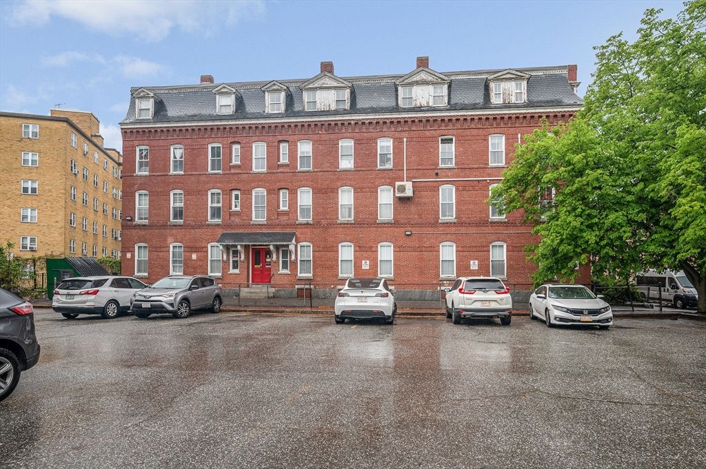 90 Appleton Street U:7, Lowell, MA 01852