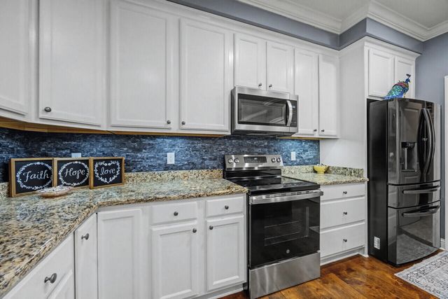 584 Falcon Trail, Niceville, FL 32578