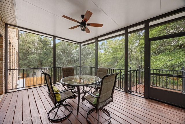 584 Falcon Trail, Niceville, FL 32578