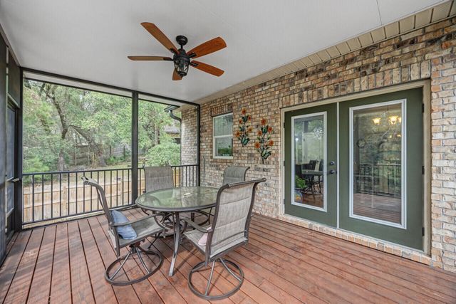 584 Falcon Trail, Niceville, FL 32578