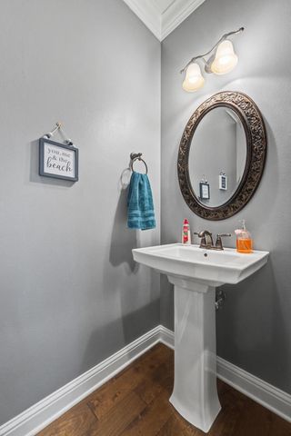 584 Falcon Trail, Niceville, FL 32578