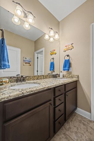 584 Falcon Trail, Niceville, FL 32578
