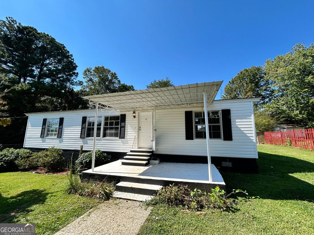 5019 Dicks Hill Parkway, Mount Airy, GA 30563 — exterior