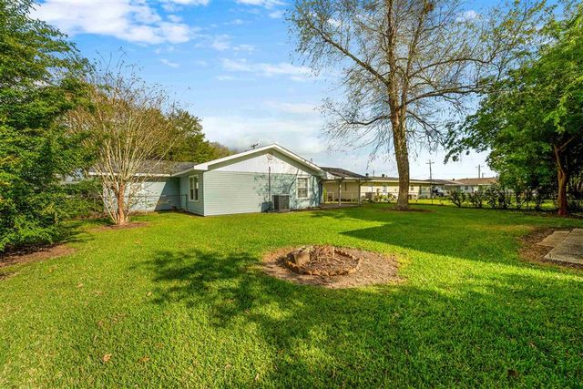 444 Arlington Drive, Lake Charles, LA 70607