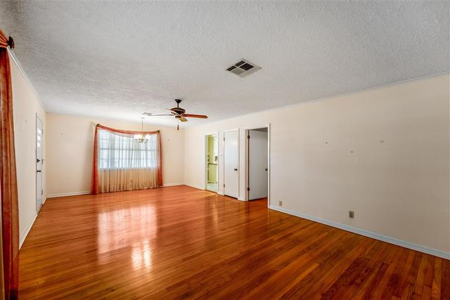 444 Arlington Drive, Lake Charles, LA 70607