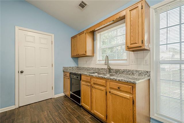 1170 Kibbe Circle, Lawrenceville, GA 30044