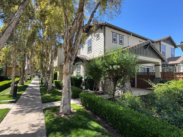 218 W Erics Way, Mountain House, CA 95391