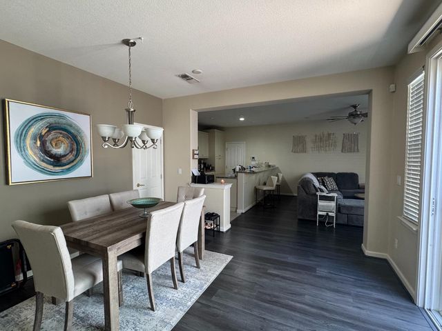 218 W Erics Way, Mountain House, CA 95391