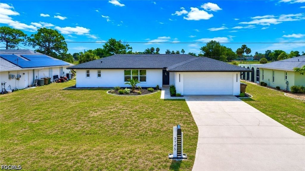 3745 SE 6th AVE, Cape Coral, FL 33904