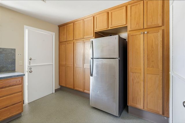 2143 Osceola Drive, Grand Rapids, MI 49506