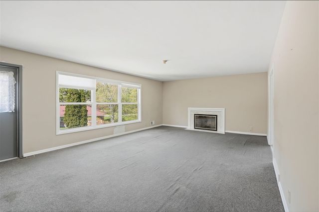 2143 Osceola Drive, Grand Rapids, MI 49506