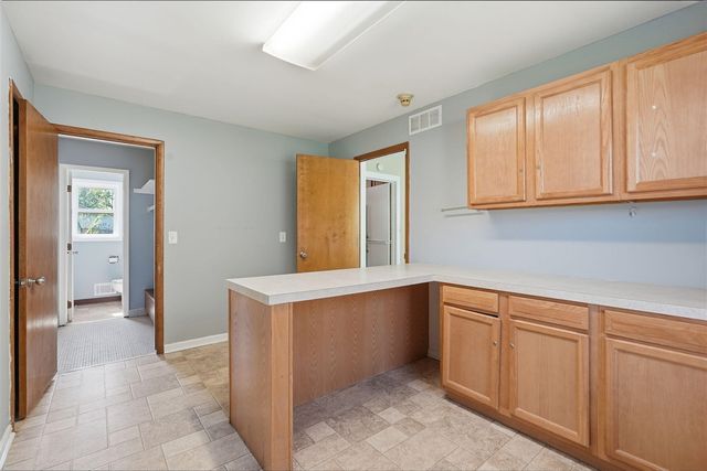 2143 Osceola Drive, Grand Rapids, MI 49506