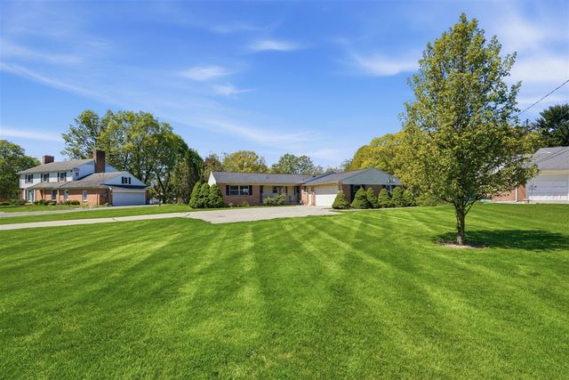 2143 Osceola Drive, Grand Rapids, MI 49506