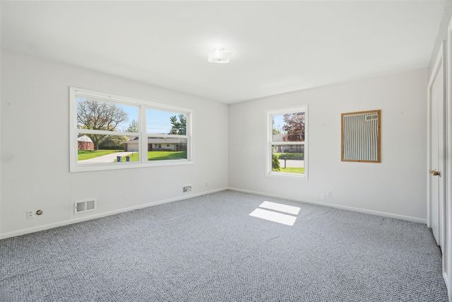 2143 Osceola Drive, Grand Rapids, MI 49506