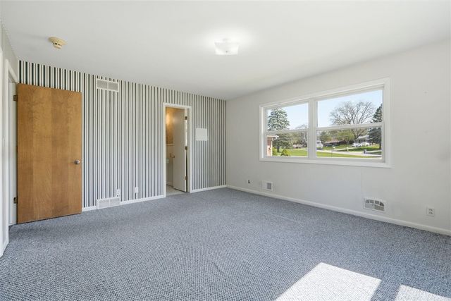 2143 Osceola Drive, Grand Rapids, MI 49506