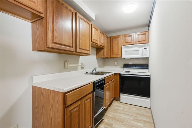 2143 Osceola Drive, Grand Rapids, MI 49506