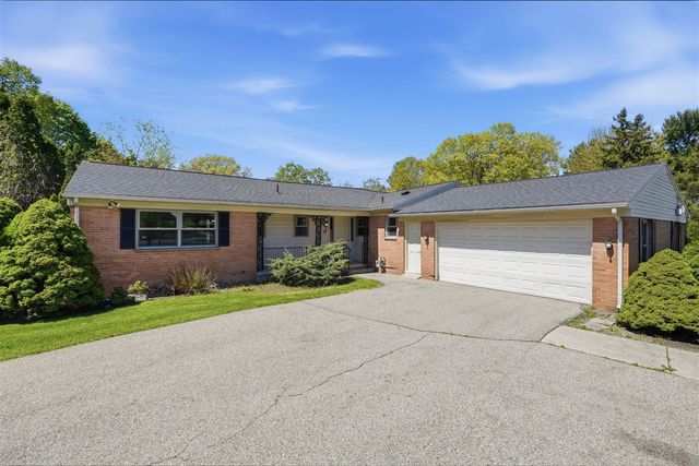 2143 Osceola Drive, Grand Rapids, MI 49506