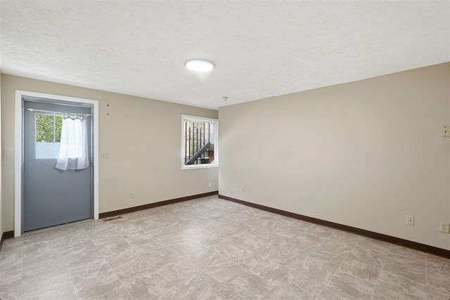 2143 Osceola Drive, Grand Rapids, MI 49506