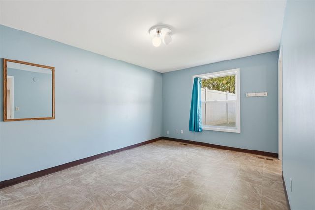 2143 Osceola Drive, Grand Rapids, MI 49506