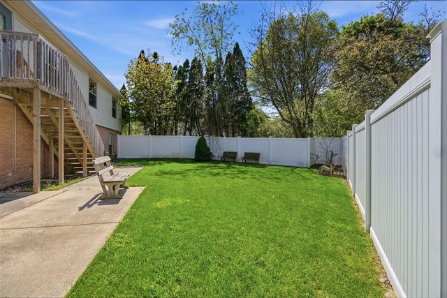 2143 Osceola Drive, Grand Rapids, MI 49506