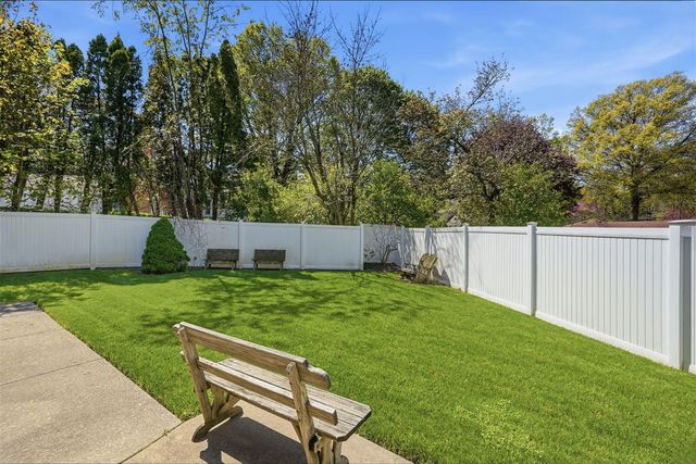 2143 Osceola Drive, Grand Rapids, MI 49506