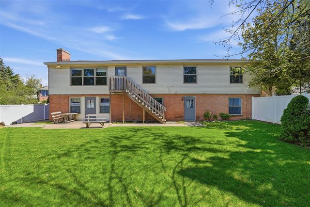 2143 Osceola Drive, Grand Rapids, MI 49506