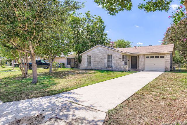 316 Nell Deane Blvd, Schertz, TX 78154
