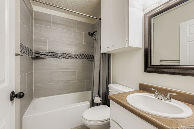 316 Nell Deane Blvd, Schertz, TX 78154