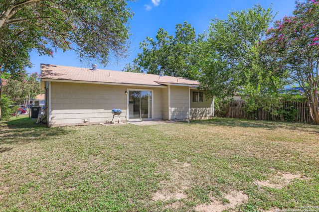 316 Nell Deane Blvd, Schertz, TX 78154
