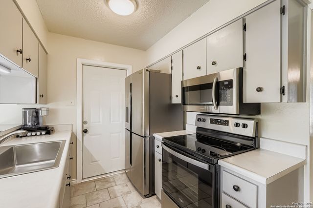 316 Nell Deane Blvd, Schertz, TX 78154