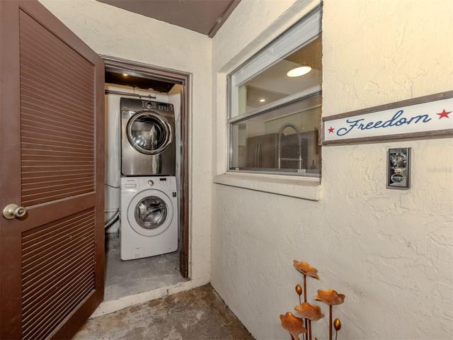 3208 RAMBLEWOOD DRIVE N, Sarasota, FL 34237