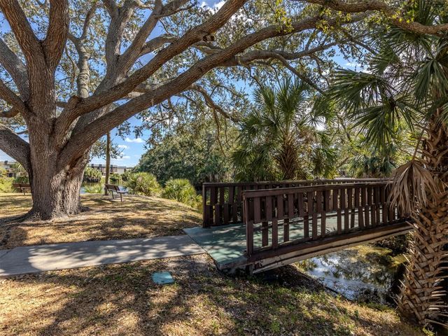 3208 RAMBLEWOOD DRIVE N, Sarasota, FL 34237