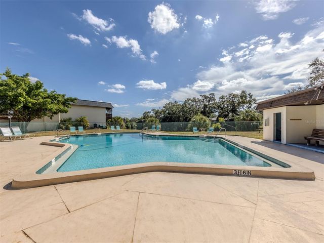 3208 RAMBLEWOOD DRIVE N, Sarasota, FL 34237