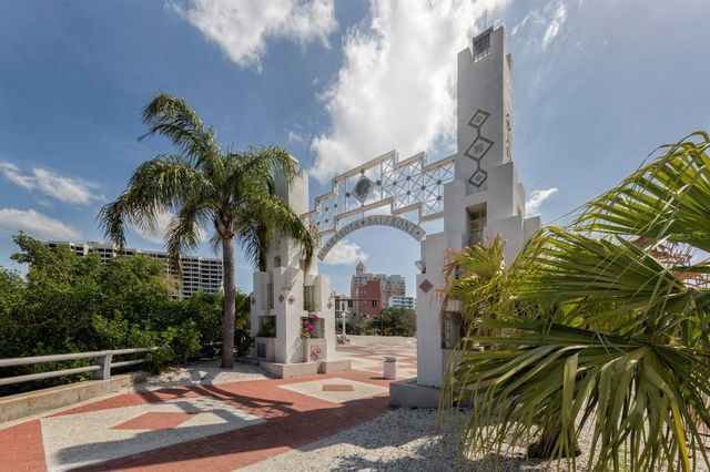 3208 RAMBLEWOOD DRIVE N, Sarasota, FL 34237