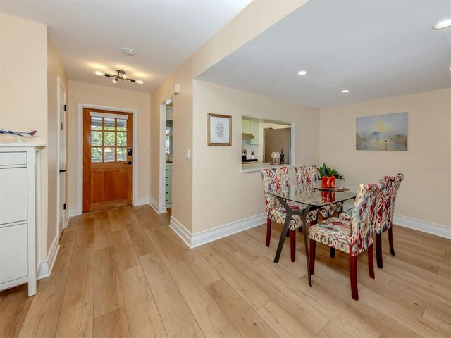 3208 RAMBLEWOOD DRIVE N, Sarasota, FL 34237