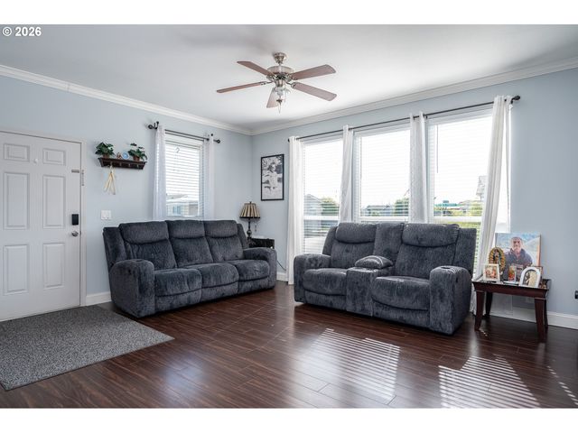 17794 Sw CUMBERLAND Way, Beaverton, OR 97006