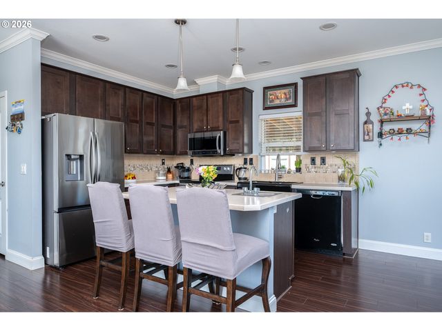 17794 Sw CUMBERLAND Way, Beaverton, OR 97006