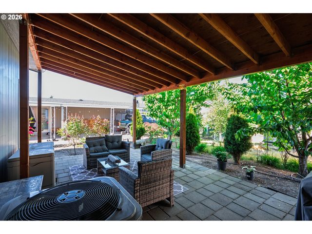 17794 Sw CUMBERLAND Way, Beaverton, OR 97006