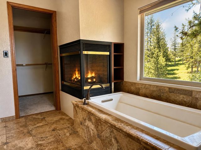24275 Grand View Ave, Colfax, CA 95713