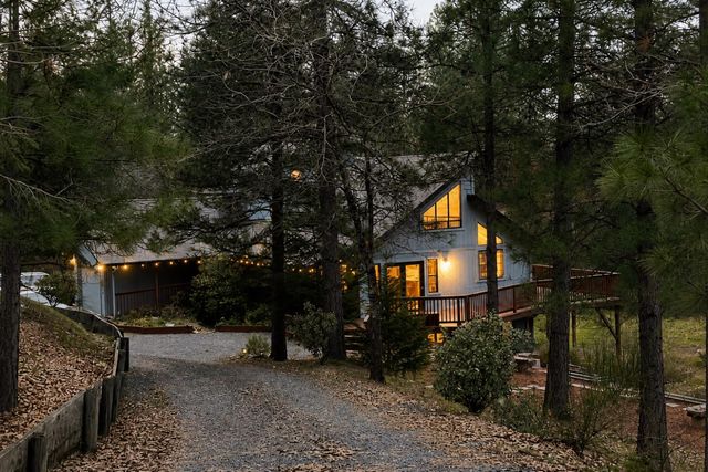 24275 Grand View Ave, Colfax, CA 95713